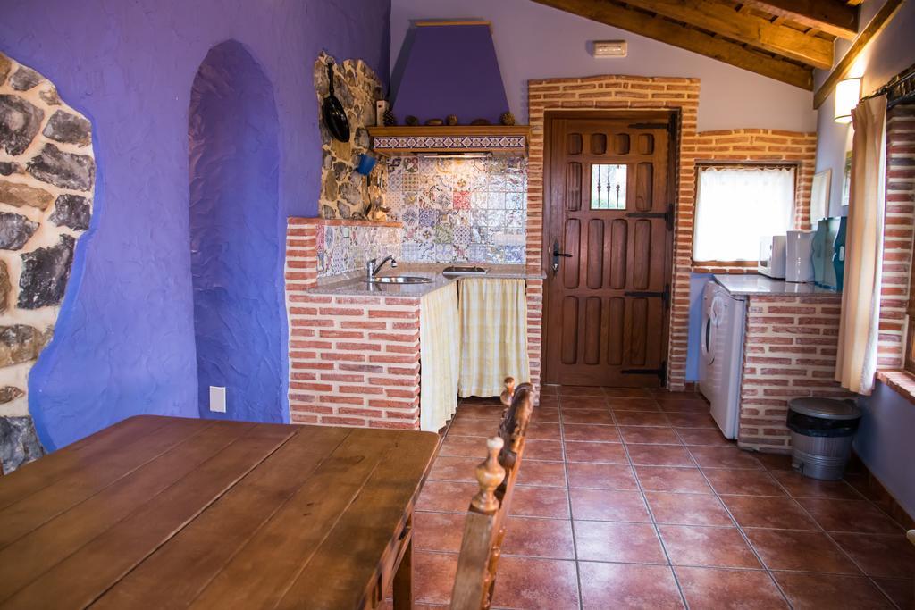Viviendas Rurales Las Fontanias โกเบรเซส ภายนอก รูปภาพ